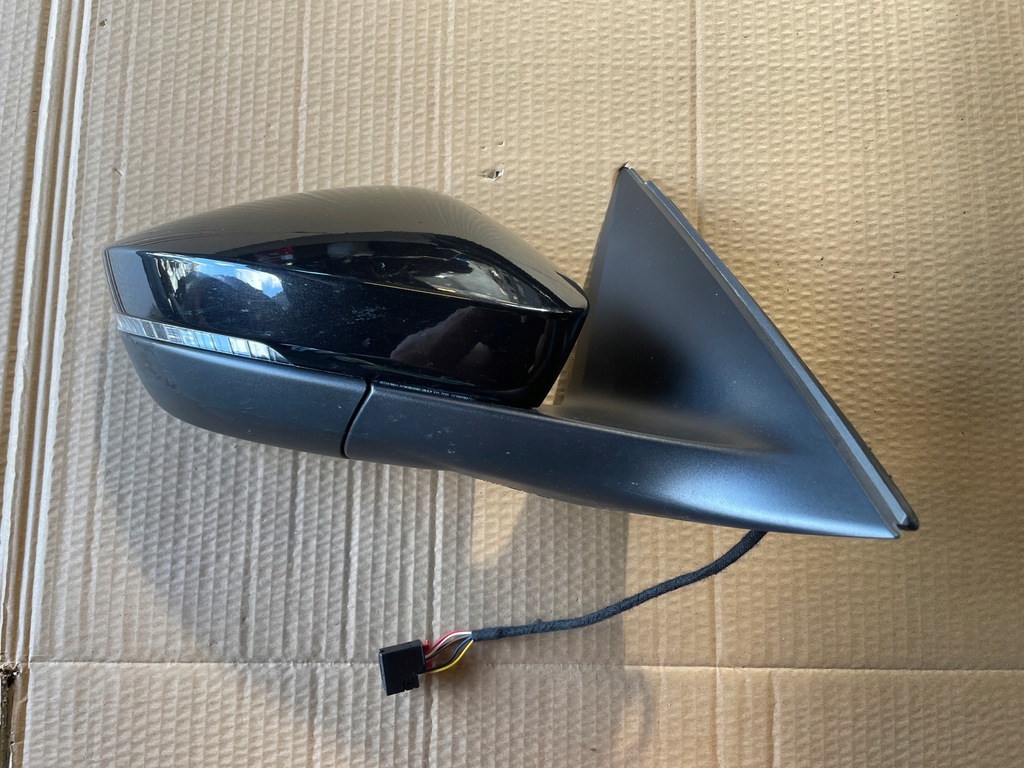 фото №1, Skoda scala зеркало правое 6 pin