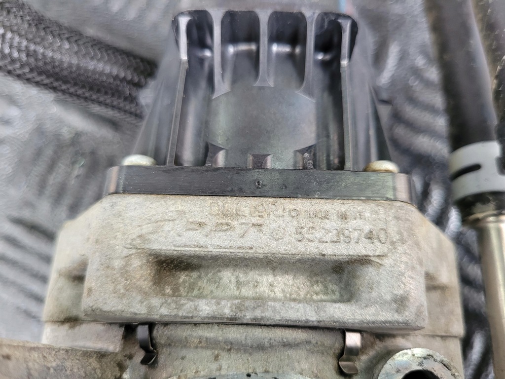 фото №6, Клапан egr термостат 55229740 jeep cherokee v kl 2.2 crd lau61