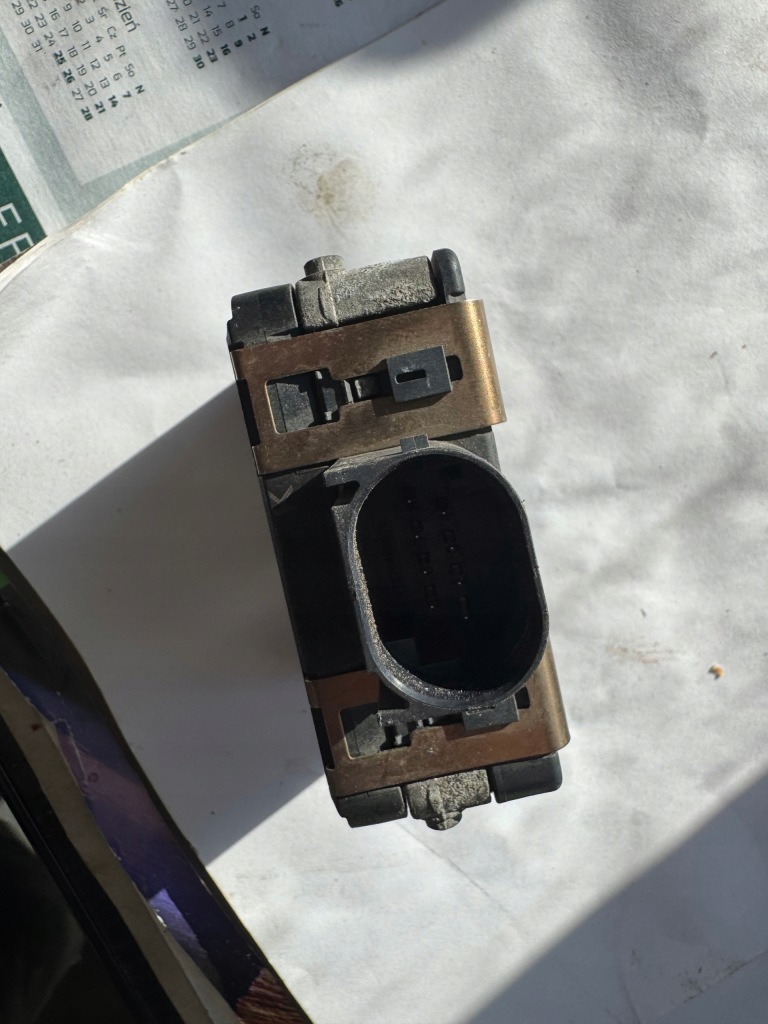 Mercedes sprinter w 907 910 радар датчик distronic acc a9079009304 Ціна