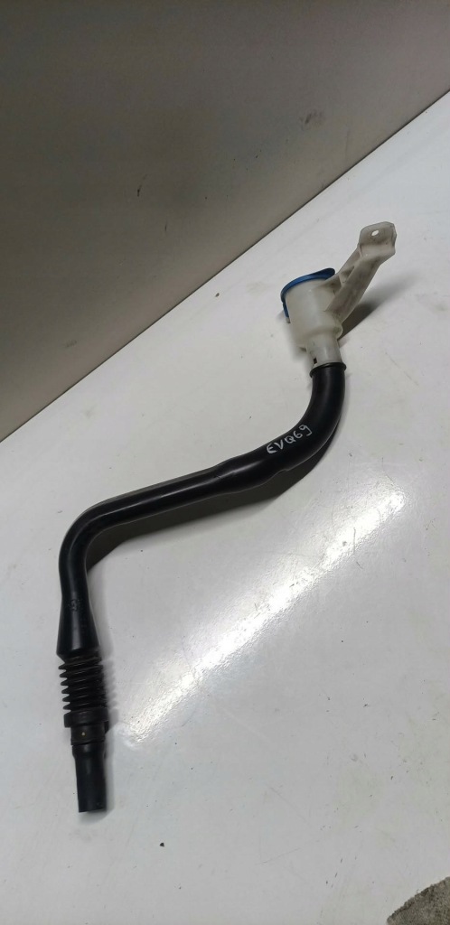 фото №1, Land rover evoque l538 трубка крышка заливная горловина жидкость омывателя fk72-17c615-aa