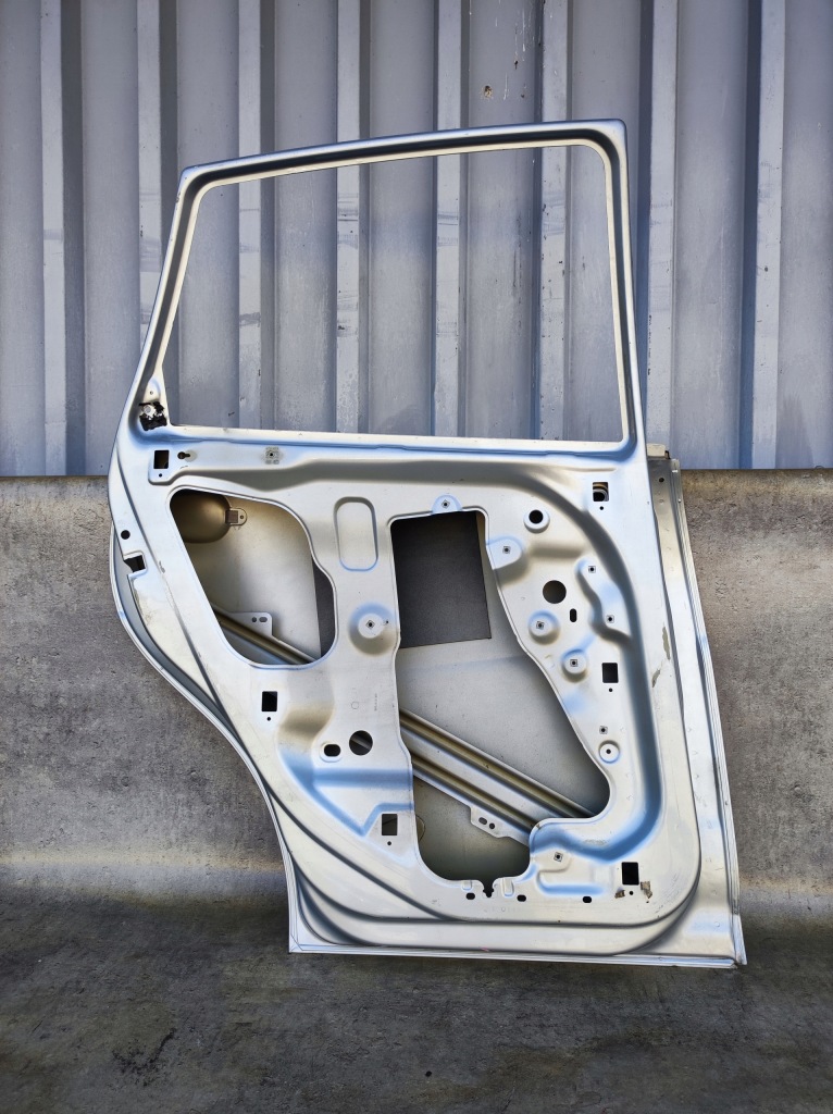 фото №4, Seat altea 5p0 дверь левый задняя левая задние