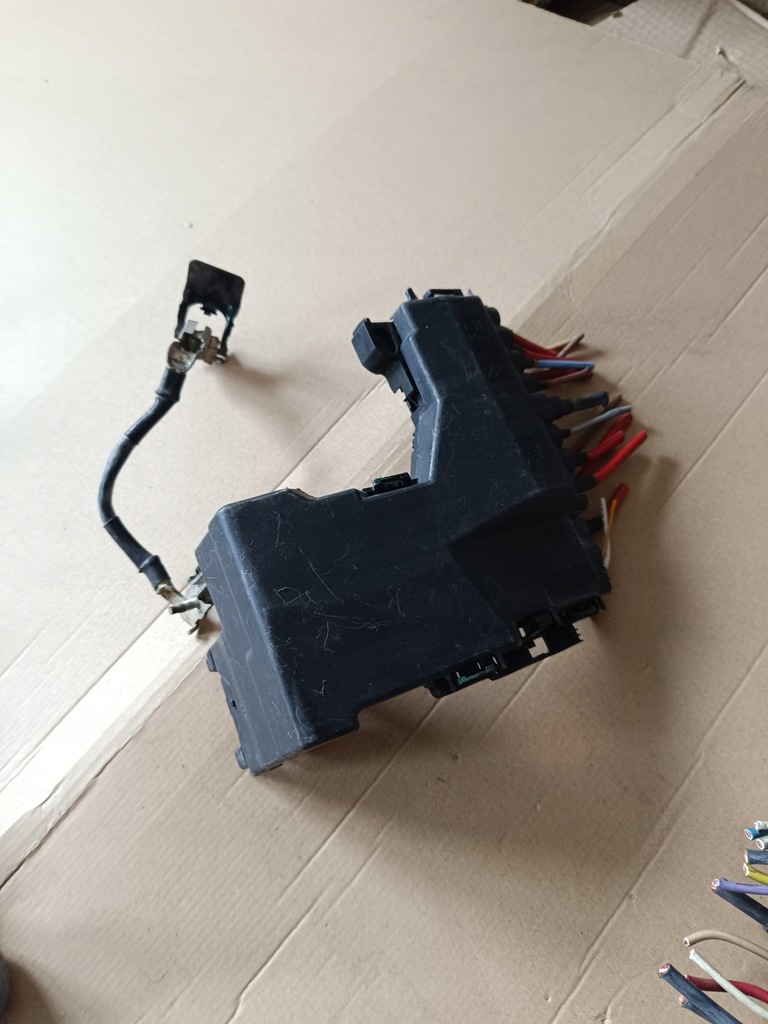 фото №1, Модуль напруги акумулятор citroen ds4 ds5 9665878380 g06