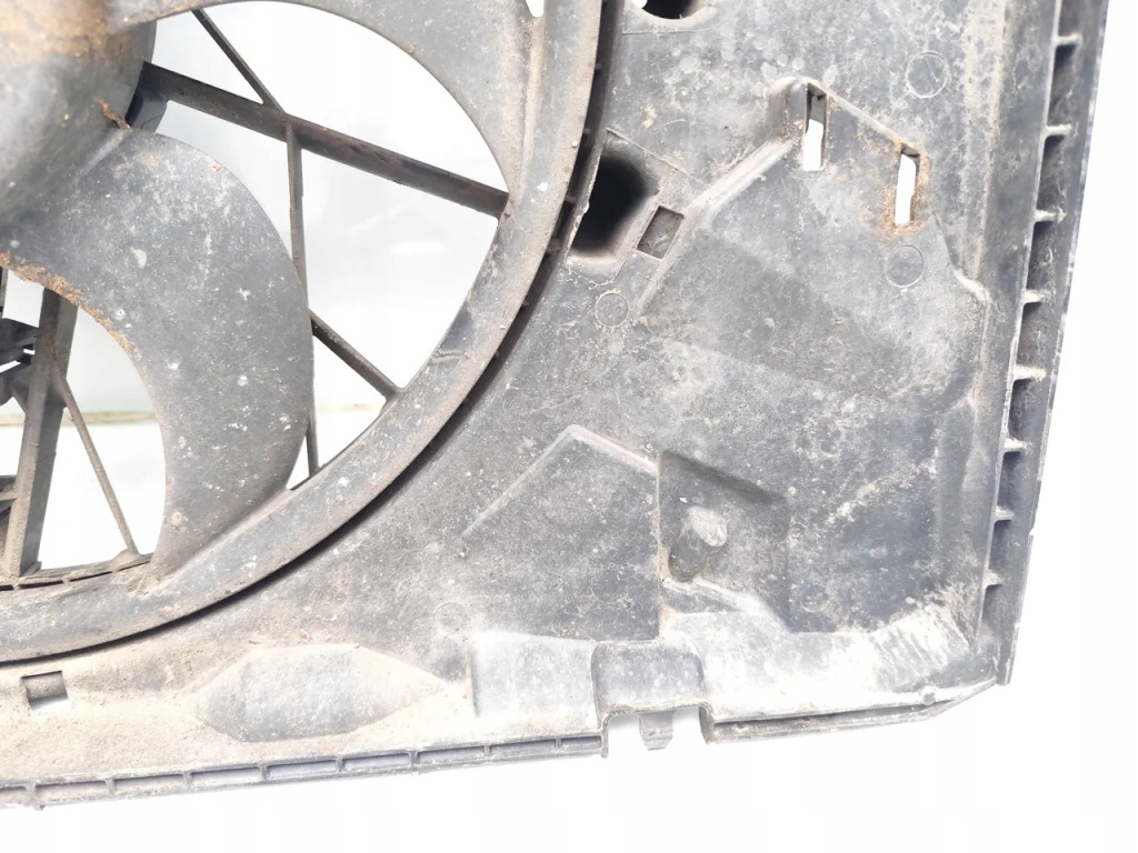 Bmw 1 series накладка вентилятора радіатора 116i бензин 90kw 122 hp 2011 Доставка