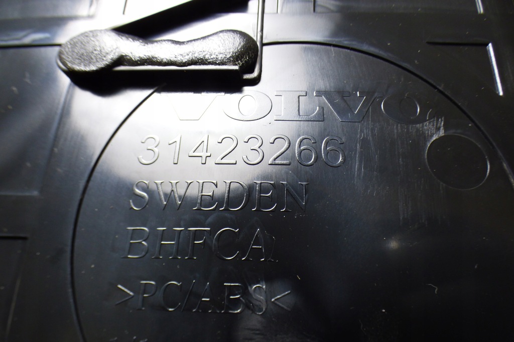 фото №9, Корпус коробка предохранителей 31450239 31423266 stbdb volvo s60 v60 iii