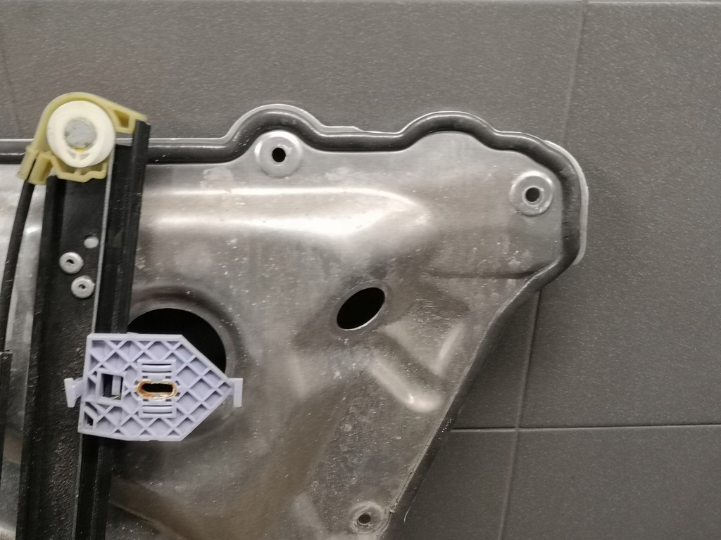 фото №7, Механізм скло лівий задня audi a8 d3 4e0839849a