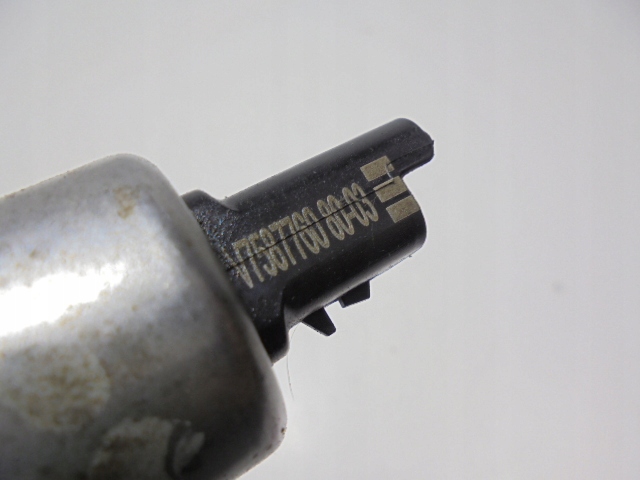 Citroen c4 picasso ii датчик faz розподільного валу v758776080-03 1,2thp Зі Шроту