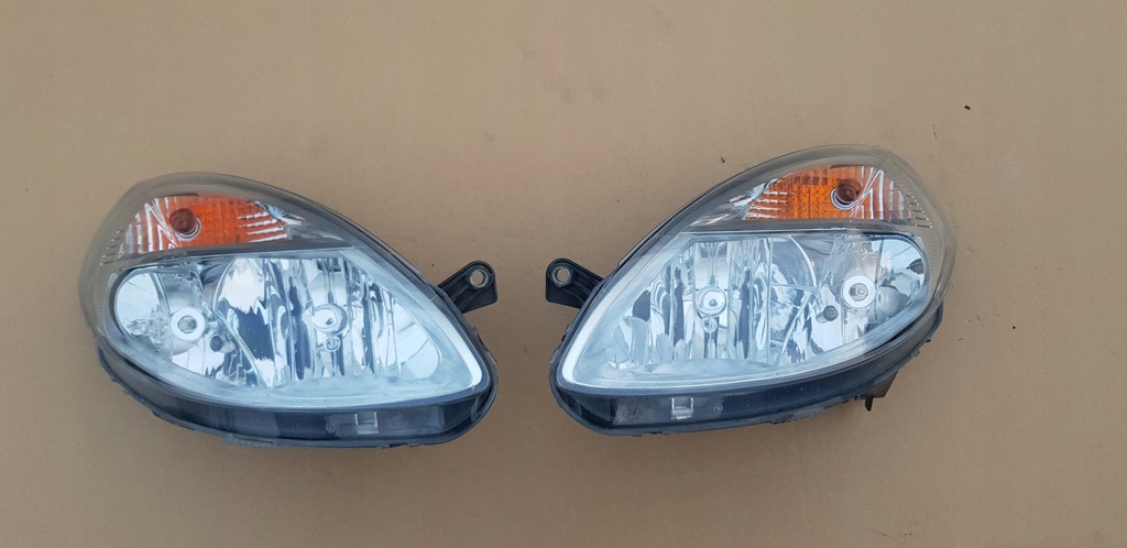 фото №1, Lancia ypsilon musa комплект лампа. 2003-2006.hella.