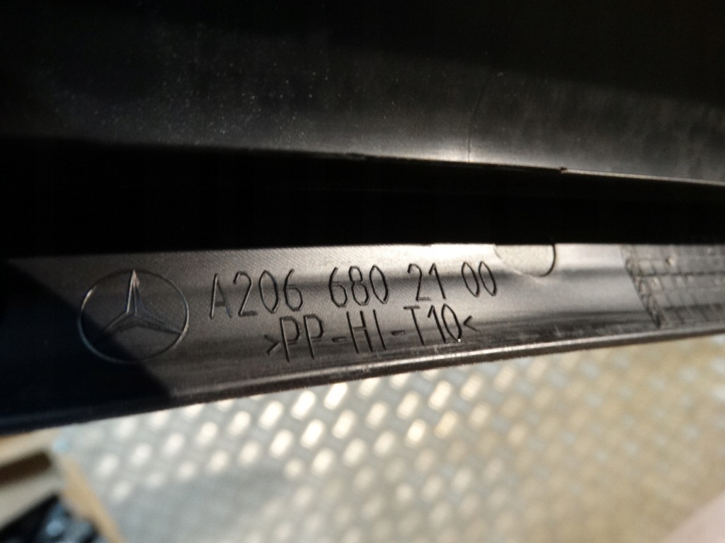 Idealna захист поріг ліва mercedes w206 1 Доставка