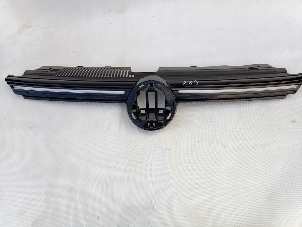 фото №1, Vw golf 8 viii решётка радиатора радиатора 5h0853653 led