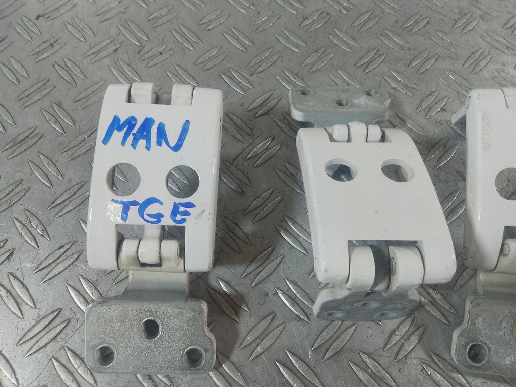 фото №3, Vw crafter man 17- петли дверь задняя комплект