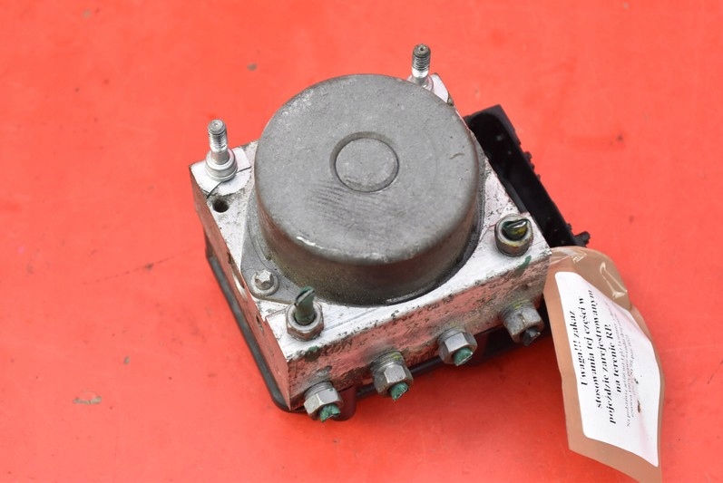 фото №5, Насос abs 8200756095 dacia sandero 1 i 1.4 8v 75 km 08-12