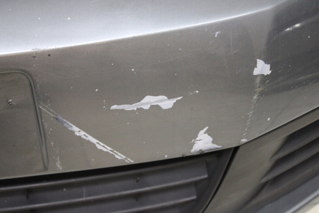 Volkswagen vw golf vi hb 2008r- бампер перед передний la7t - код лакокрасочного покрытия Недорого