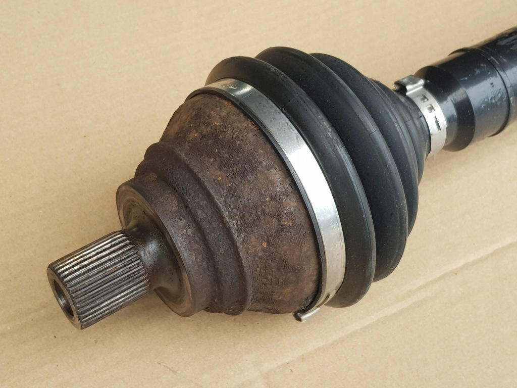 Приводной вал правый перед vw caddy 3 touran 1 1.9 tdi 105km bls механическая коробка передач / исправна Киев