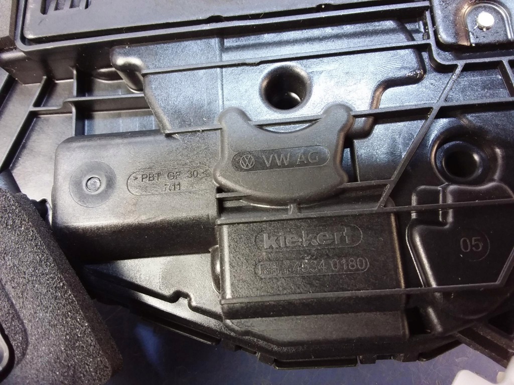 фото №5, Fabia iii замок дверь перед правый b6c5tb837016c