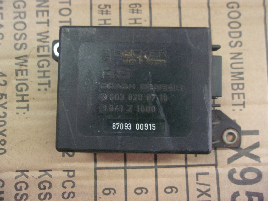 фото №1, Mercedes s w126 300 se sec датчик подушка безопасности модуль