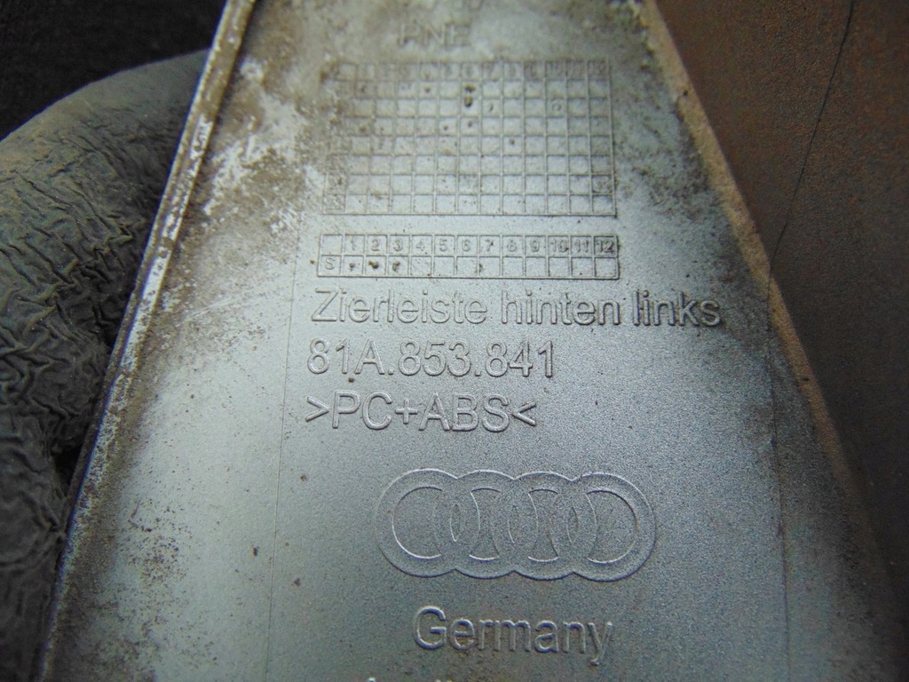 фото №10, Молдинг бампера задня ліва audi q2 81a853841