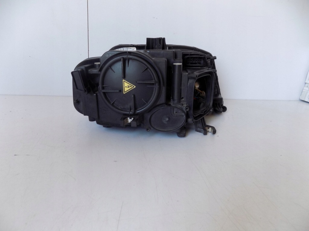 фото №11, Audi a4 лампа левая ксенон - 5193