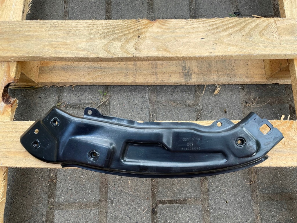фото №1, Audi a1 82a кронштейн поперечина правый кронштейн