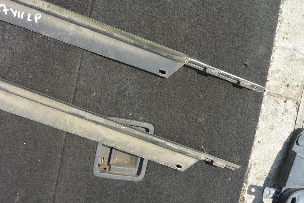 фото №11, Молдинг ущільнювач двері хром перед audi q7 4l