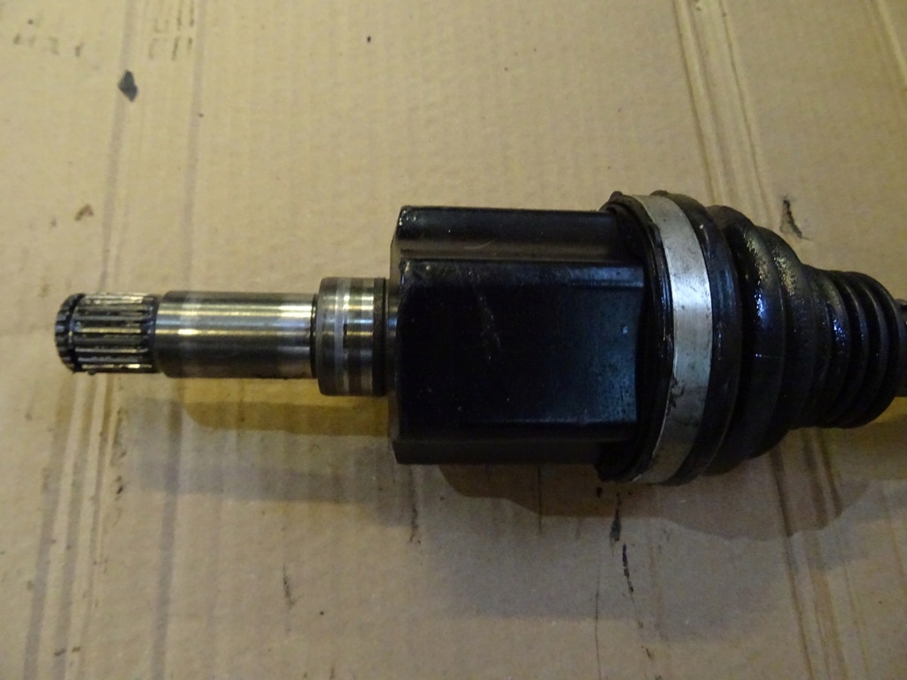 фото №2, Stelvio 2.2 приводной вал правая автоматическая коробка передач