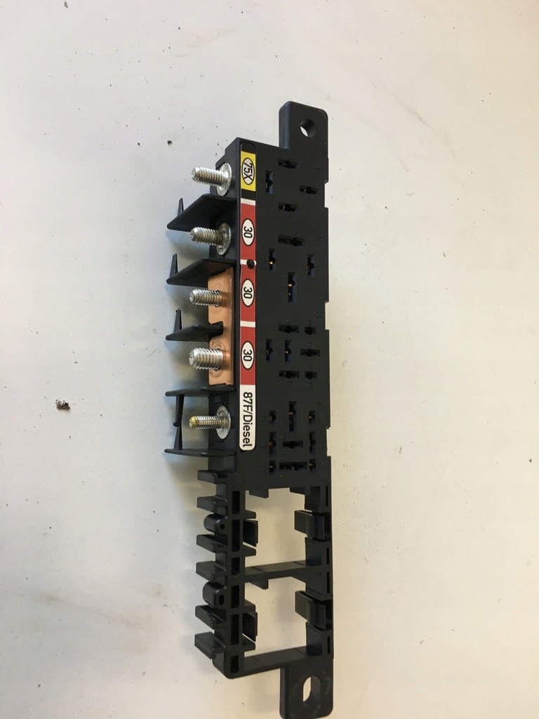 фото №9, Коробка реле audi a8 d2 8l0941822a