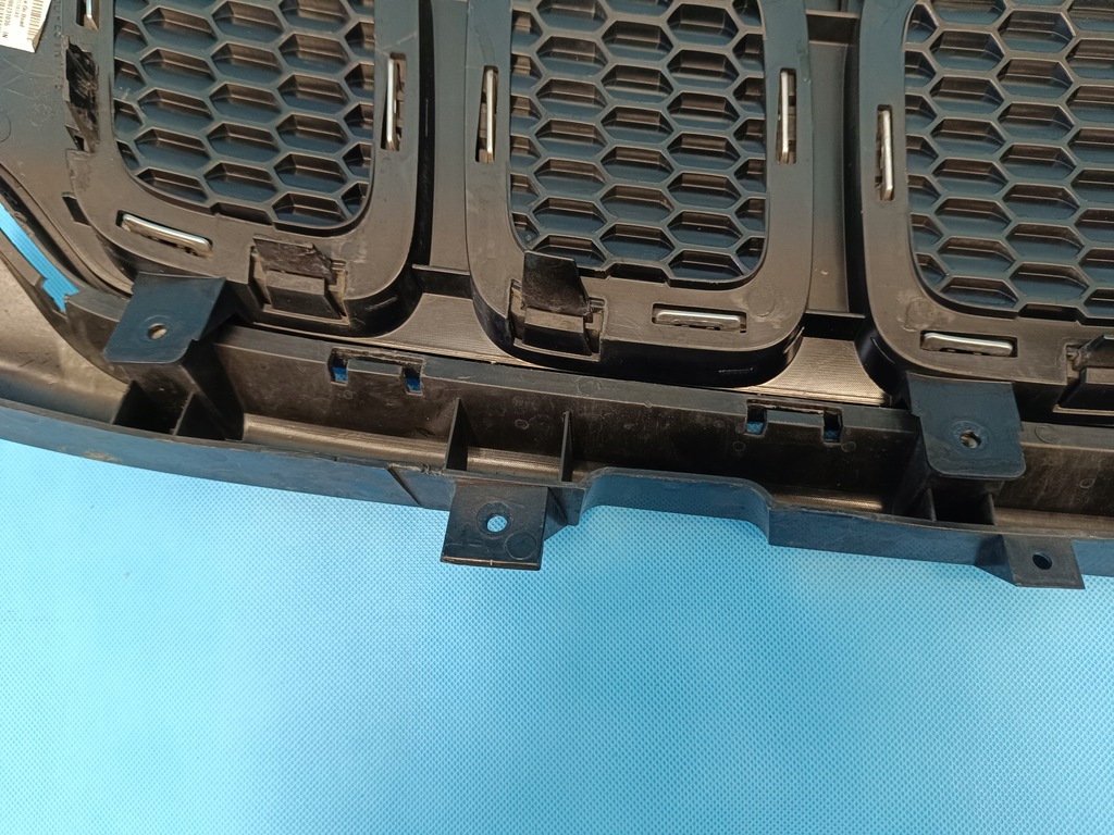 фото №12, Jeep compass 2 ii 2.4 pb 182km 4x4 2020 r решітка радіатора бампера перед 5up86trmab