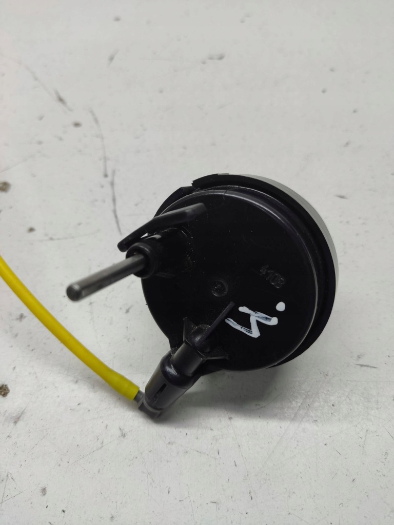 фото №5, Chrysler crossfire 2004 помпа центрального замка 400181a