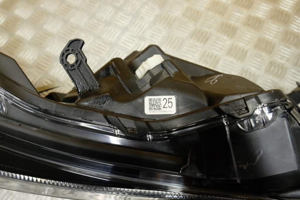 Subaru legacy outback 2020- фара фара full led некрутящаяся 25 r америка Недорого