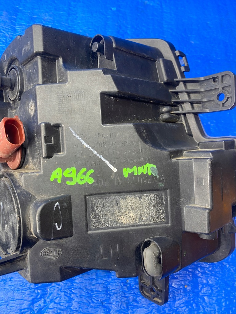 фото №11, Левый противотуманная фара+ поворотник vw scirocco 1k8941661h oryg