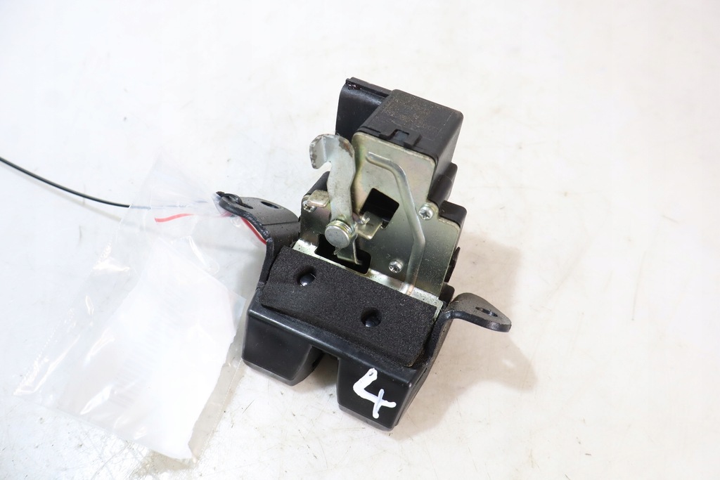 фото №1, Замок кришки багажника hyundai i30 i