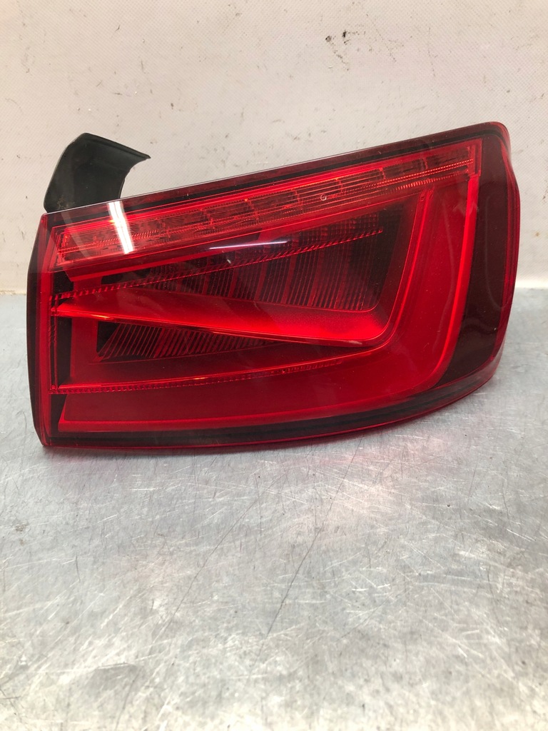 фото №1, Лампа правая задняя led a3 8v 12-16 sedan 8v5945096a оригинал