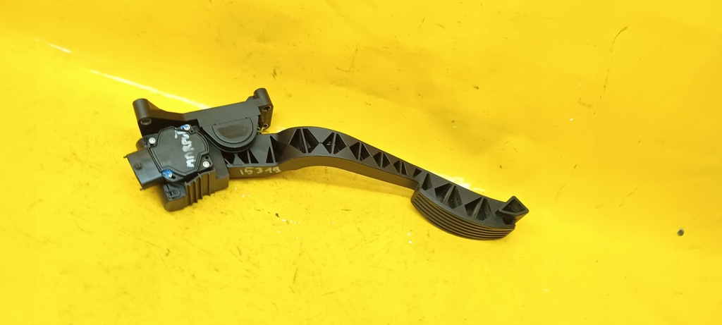 фото №10, Потенциометр газа alfa romeo 147 0281002380 bosch