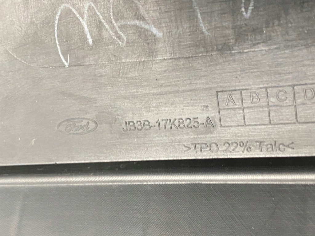 фото №7, Ford ranger 19- уголок бампера правый левый задняя