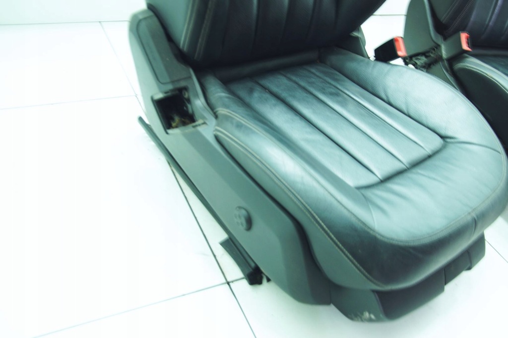 фото №9, Сиденье сиденья кожа kpl mercedes cls w218