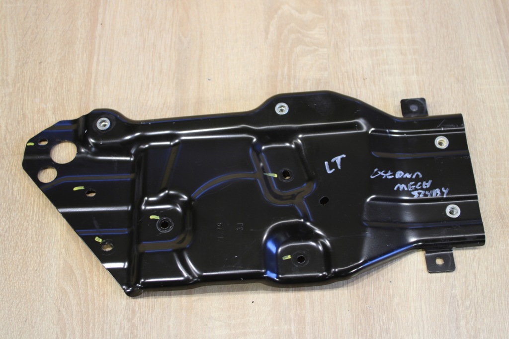 фото №1, Защита механизма стекло левый задняя amaserati ghibli