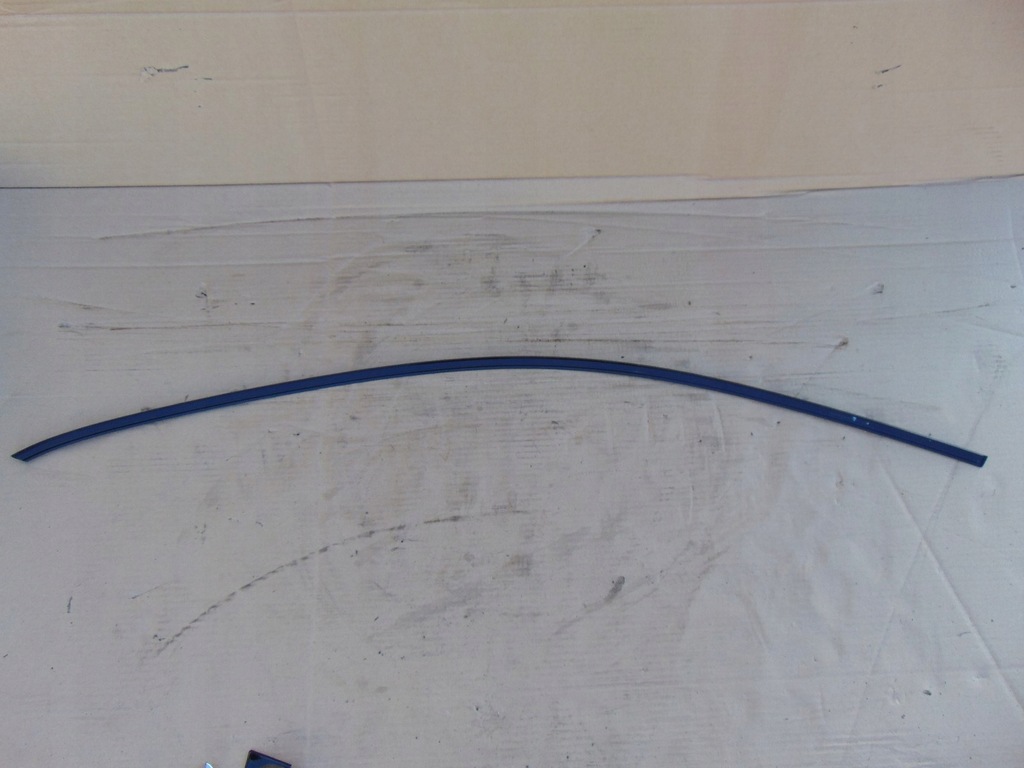 фото №8, Молдинг дверь стекло левый перед mercedes a177