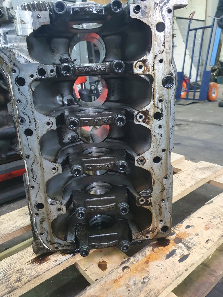 фото №16, Блок dół двигуна голий 2.5 tdi bnz vw t5 transporter