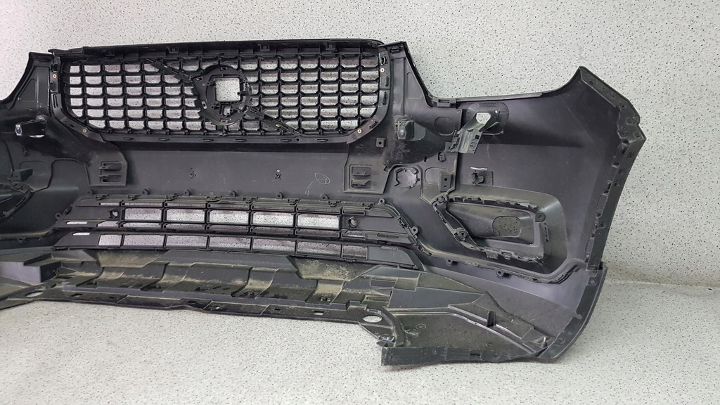 фото №8, Volvo xc40 xc r-design 2017 - бампер перед 8475