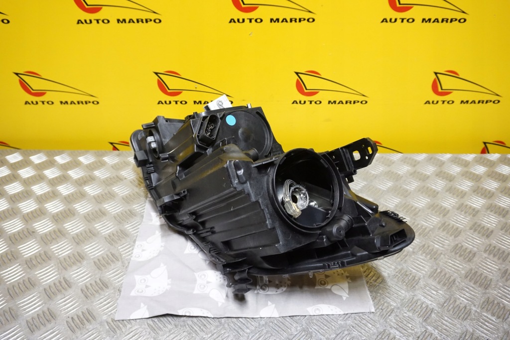 Mercedes-benz cla w117 2013 - фара лампа bi-xenon права америка в Україні