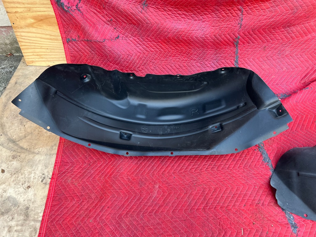 фото №12, Підкрилок розширювачі праве задня wrangler jl rubicon 68299172ad