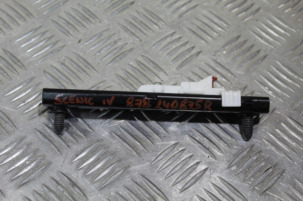 фото №1, Регулювання ременів безпеки scenic iv 4