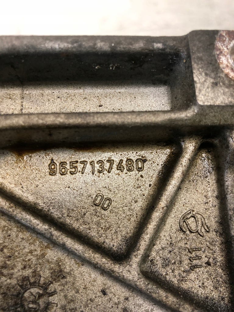 фото №4, Кронштейн компрессора citroen c4 10fx6p 9657137480
