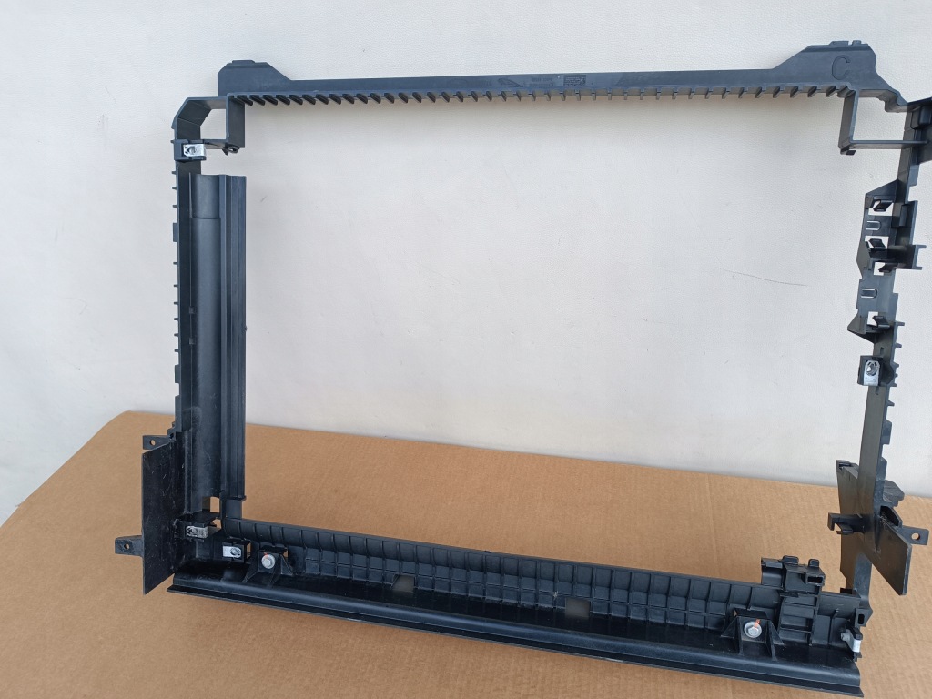 Jaguar f-pace 2016+ ремень передний рамка усилитель радиатор hk83-8b588 Киев