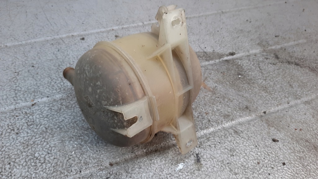 Бачок płn радиатора renault clio 2 1.2b 02r Цена