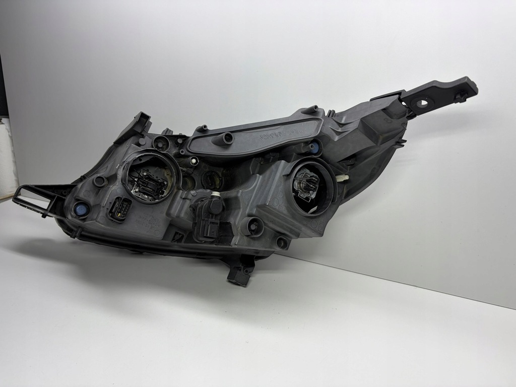 фото №11, Peugeot 2008 lift лампа передняя правый перед 9814739580