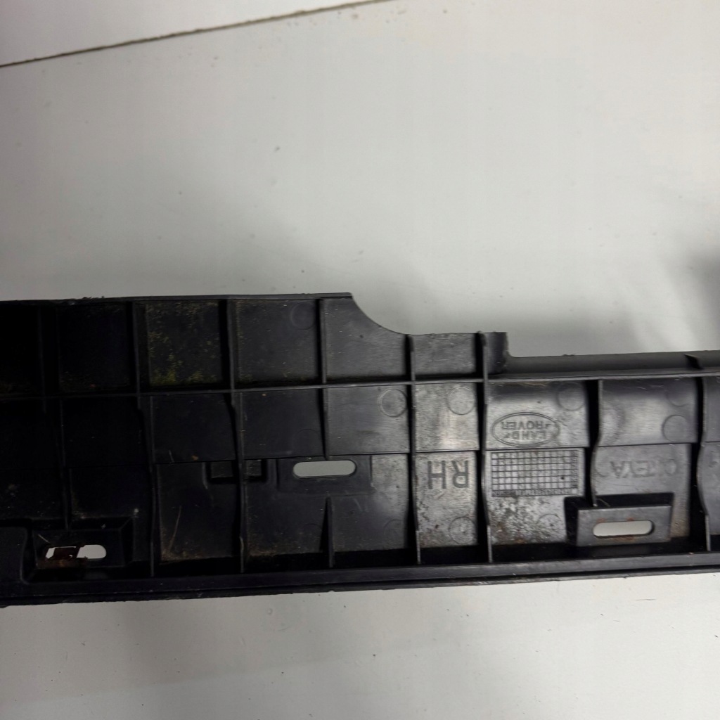 Молдинг порог внутренняя правая range rover оригинальный номер оригинал eox500081 с Разборки