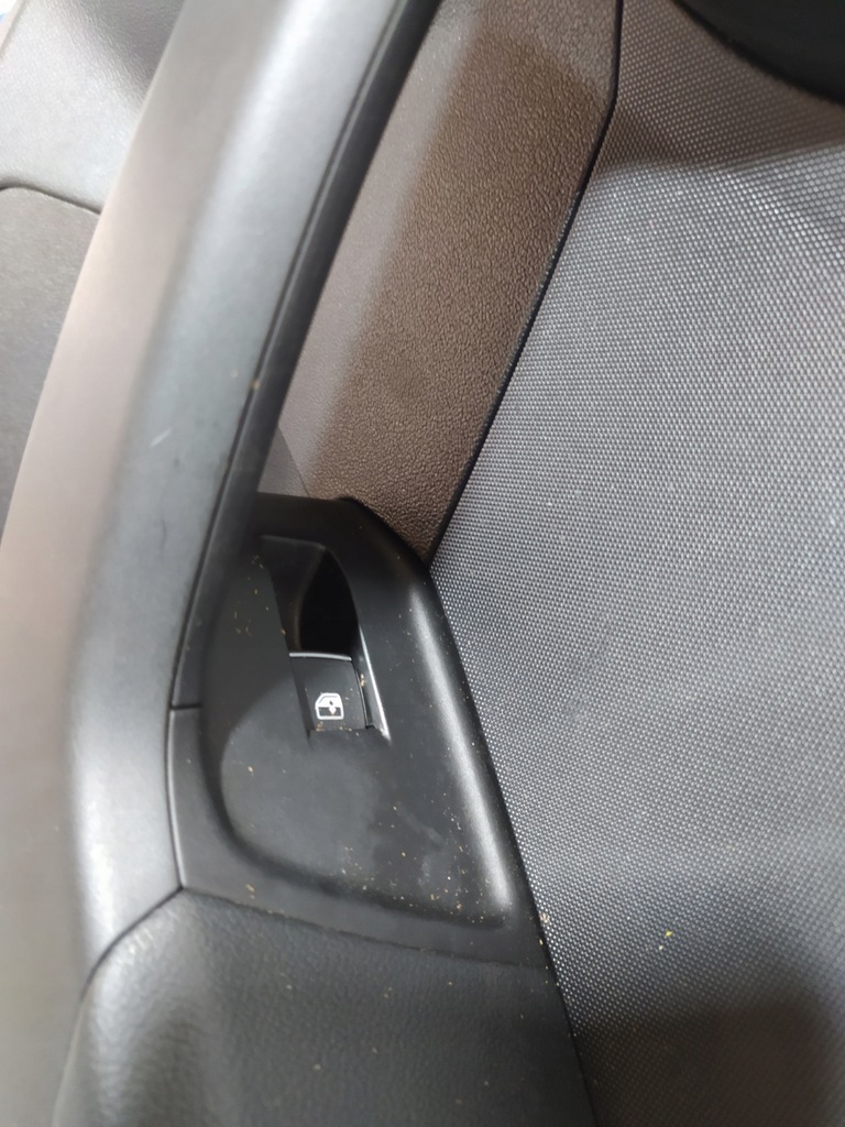 фото №4, Audi a1 ii 82a обшивка дверь правый задняя 19-