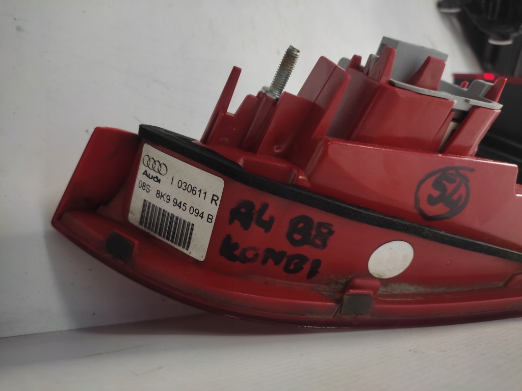 Купить Audi a4 b8 универсал 8k 8k9 фара правый  задняя задний крышка багажника led 2007-