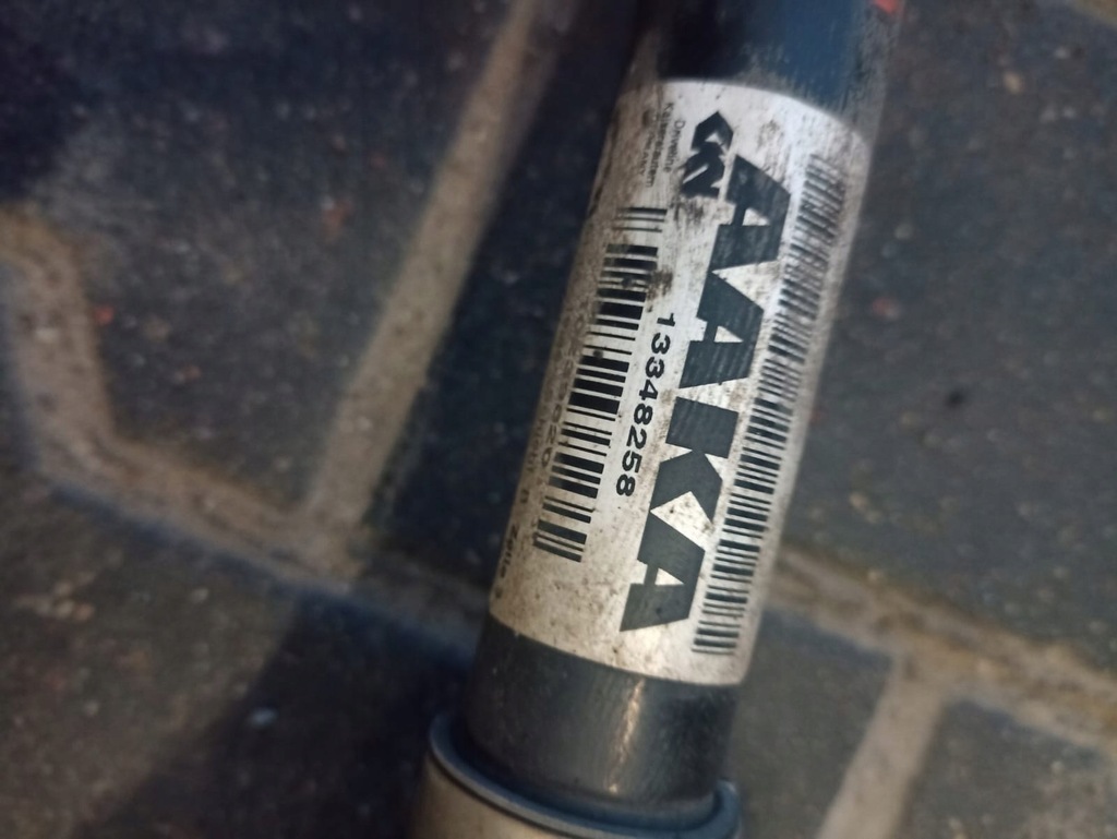 фото №1, Opel insignia 2.0 170km приводной вал левая aaka