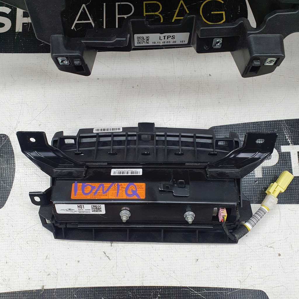 фото №10, Hyundai ioniq lift панель приладів панель приладів консоль подушки безпеки 4 ремені подушка безпеки структура i